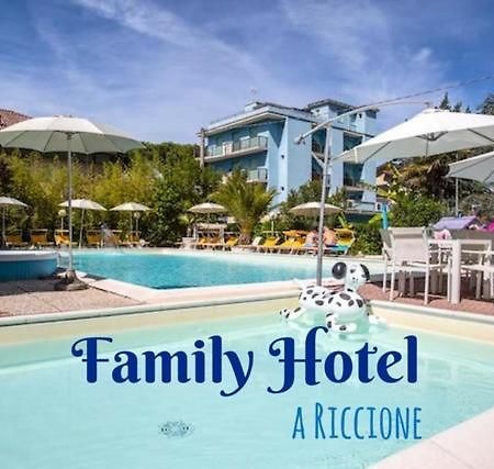 Hotel Tre Rose 리치오네 외부 사진