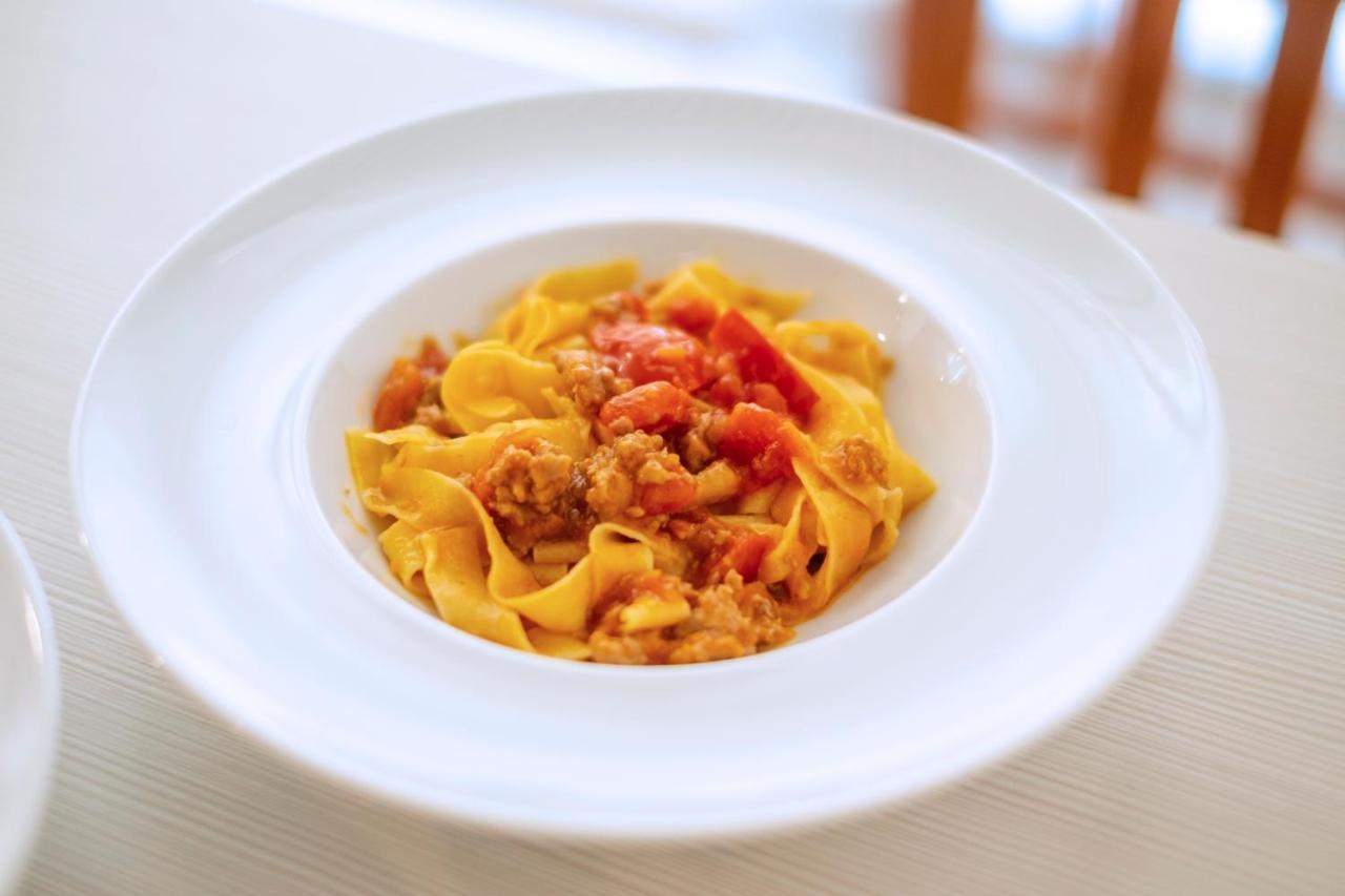 Hotel Tre Rose 리치오네 외부 사진