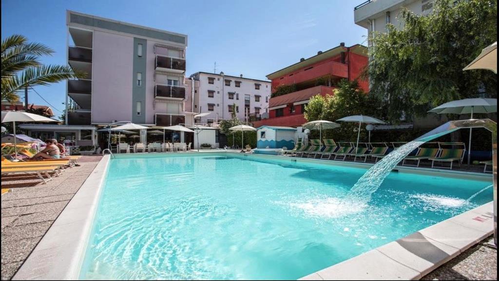Hotel Tre Rose 리치오네 외부 사진