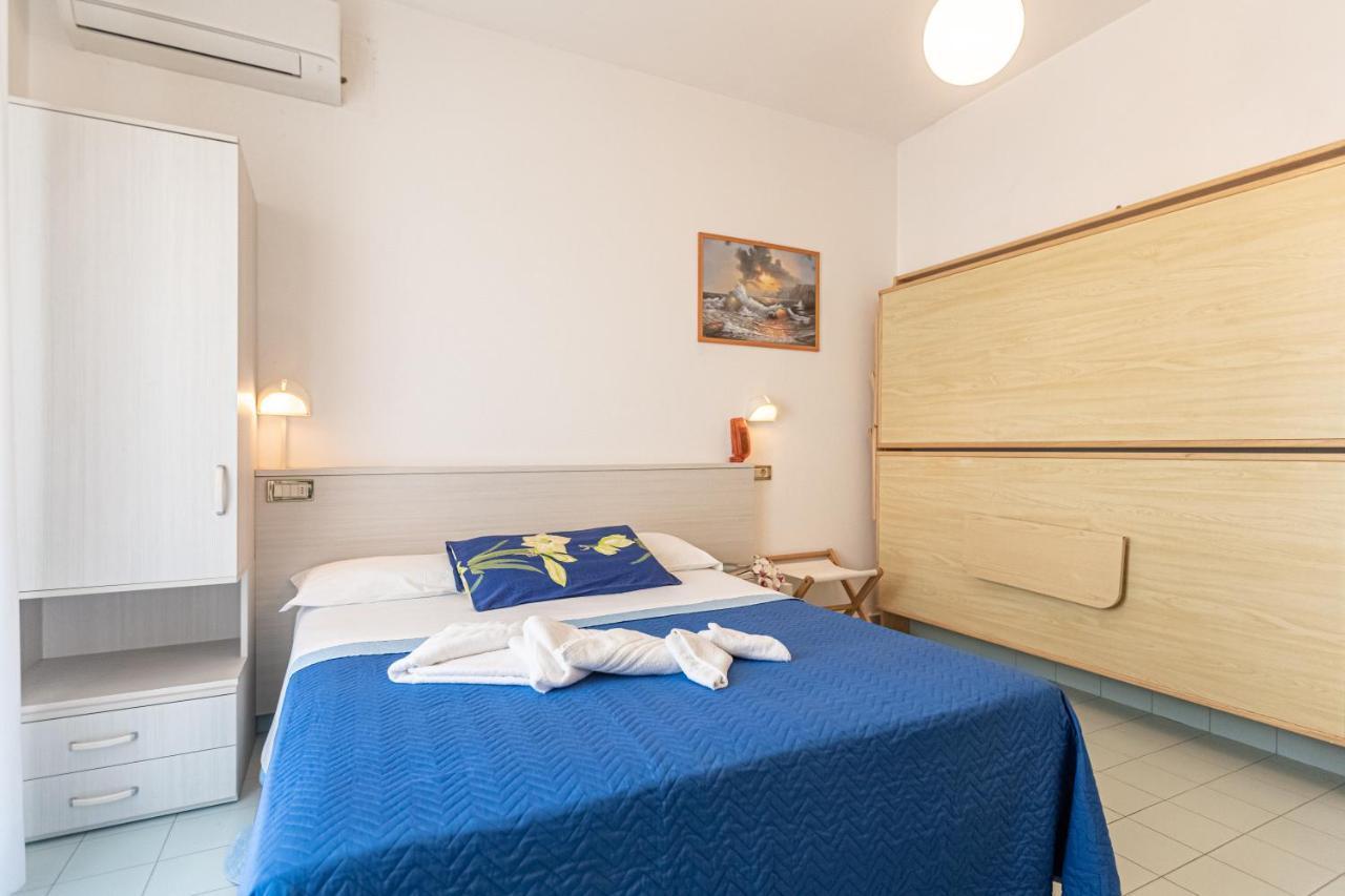 Hotel Tre Rose 리치오네 외부 사진